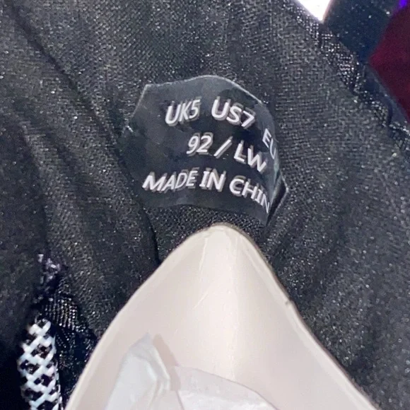 Hunter Boots Womens 7 Black Travel Explorer Lace-up Commando Water Resistant NWT - Picture 4 of 4